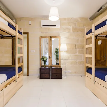Two Pillows Boutique Hostel-3